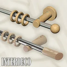 Gardinenstangen mit Holz und Edelstahl als Kombination.