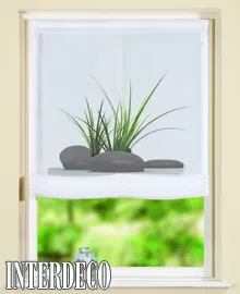 Raffgardinen mit Klettband.